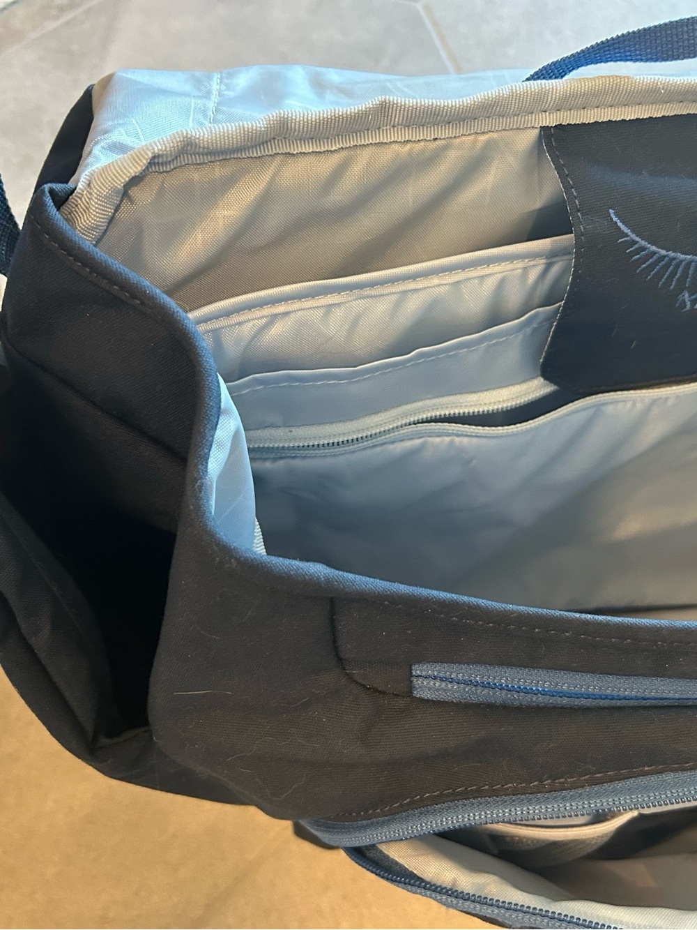 Osprey Flapjill Messenger Bag - Picture 6 of 9